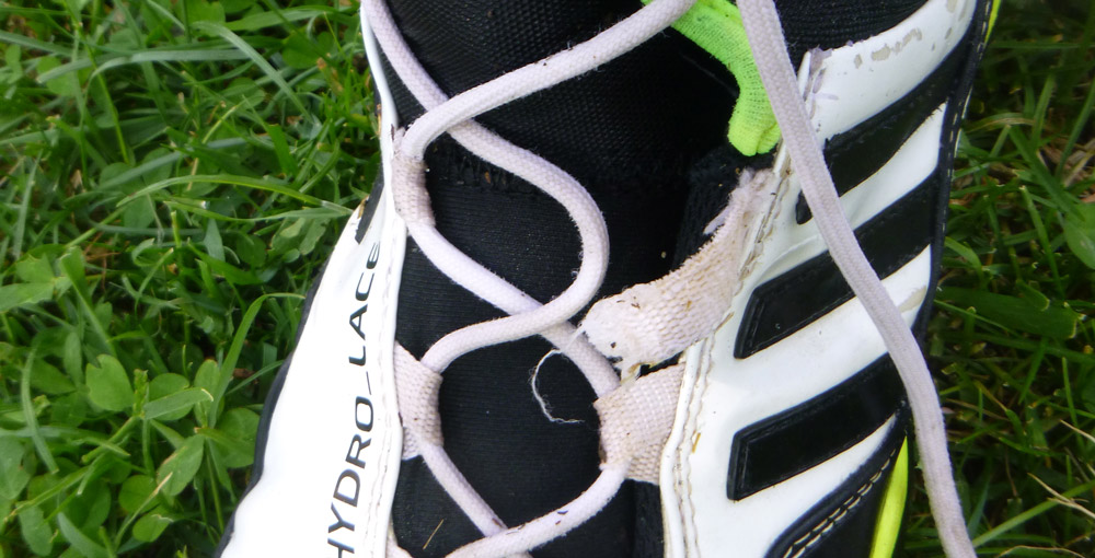 rotura del textil adidas hydro lace pro